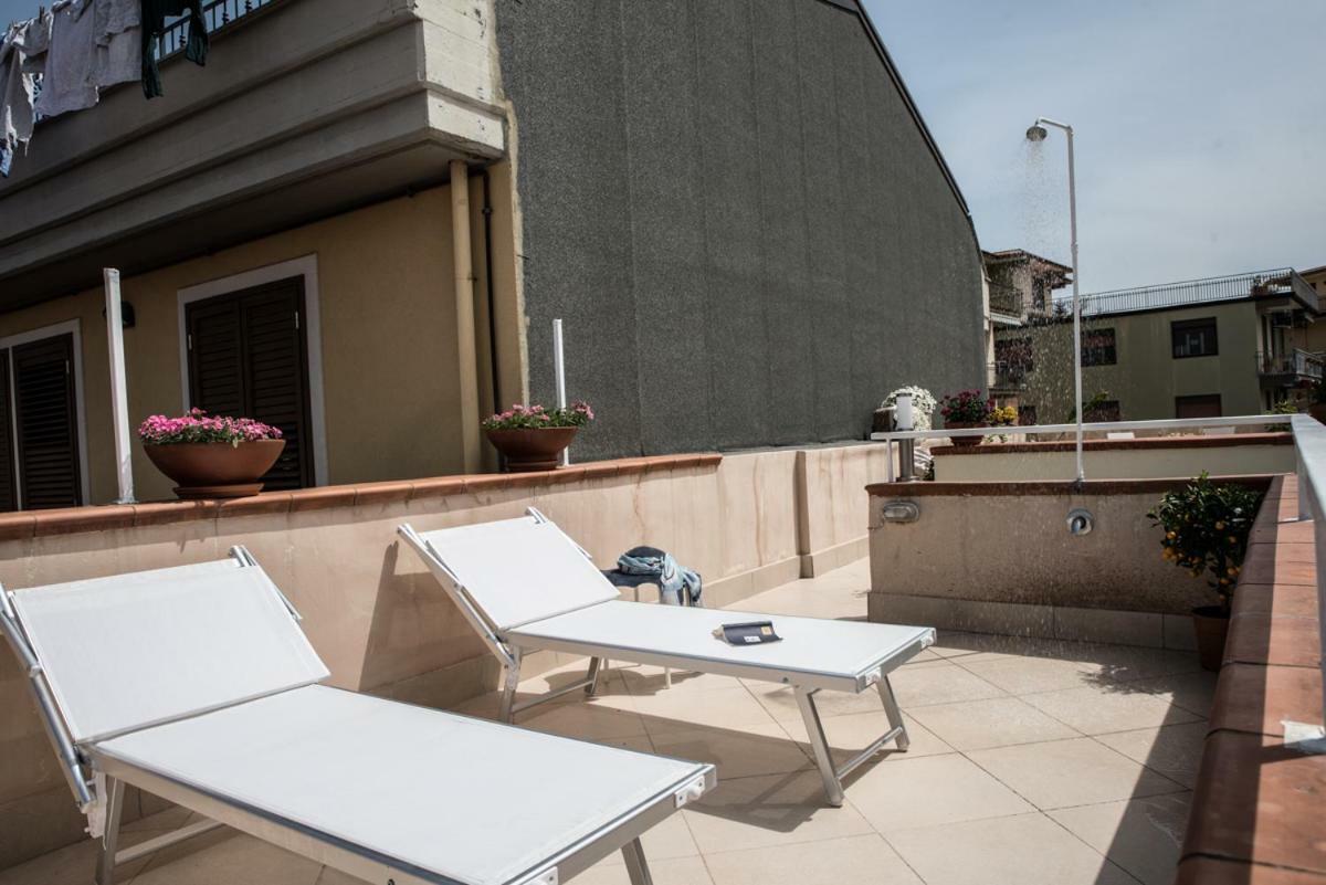 Terrazzo Siciliano Apartamento Riposto Exterior foto